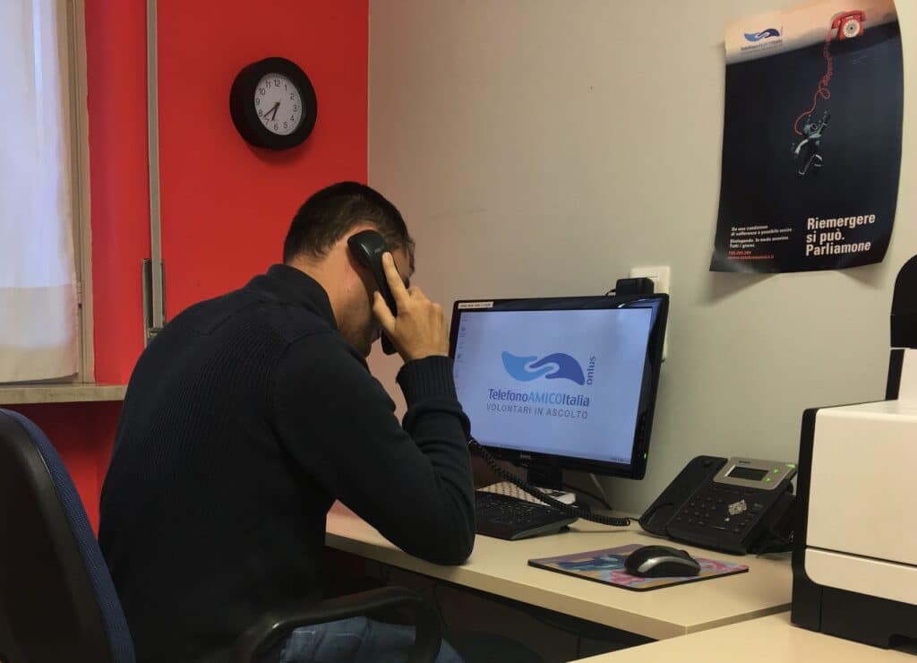 telefono amico italia